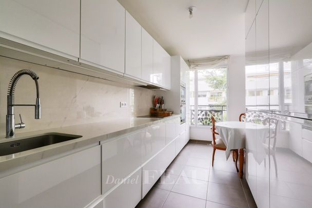 Saint-Cloud - Val d'Or - Appartement meublé et traversant de 95 m² avec balcons. - Photo 1