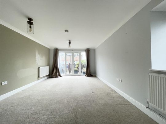 19, Sherway Close - Photo 1