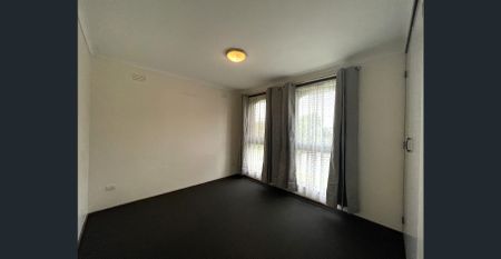 Updated 2 bedroom apartment - Photo 2