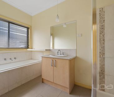 Spectacular Brookfield Family Home with Side Access to park your Ca... - Photo 6