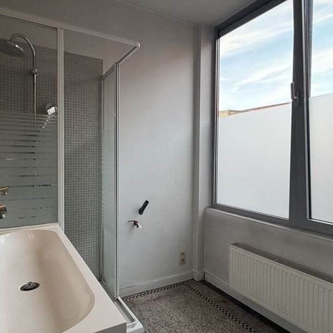 Appartement te huur in Antwerpen voor € 875 met 1 slaapkamer - Foto 1