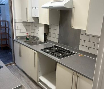3 Bed Terraced House, Westcombe Avenue, CR0 - Photo 5
