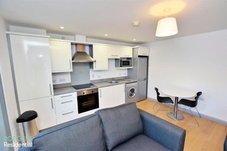 Apt 3, 108-110 Eglantine Avenue, Belfast, BT9 6EU - Photo 3