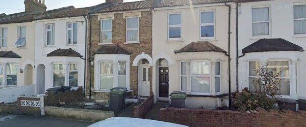 Studio Flat, Durban Road, N17 - Photo 1