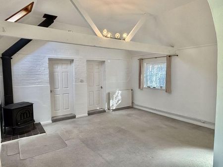 2 bedroom detached bungalow to rent - Photo 2