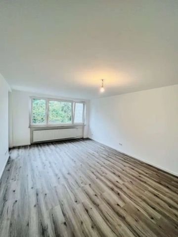 Moderne 2-Zimmer-Wohnung mit Balkon in Oberursel-Stierstadt - Foto 2