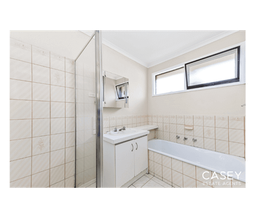 8 Lesley Drive, Hampton Park, Vic 3976 - Photo 5