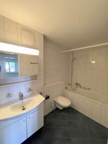 Grosszügige, helle Wohnung - Photo 3