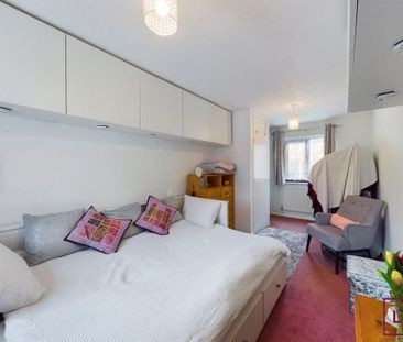 1 bedroom property to rent - Photo 4