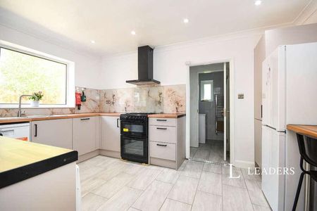 Parsonage Road, Takeley, CM22 - Photo 3