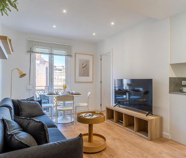 Cozy 3-Bedroom Apartment with Balcony in Sarrià–Sant Gervasi - Photo 6