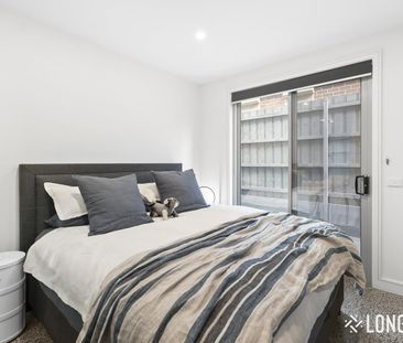 Stylish & Sophisticated Living - Photo 5