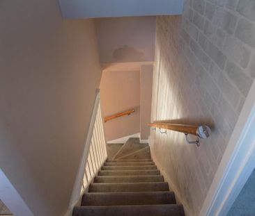 2 bedroom terraced house to rent - Photo 3