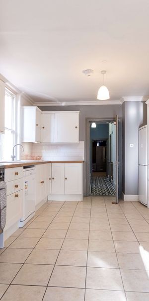 A Superb Shared Houseshare for Rent in Peterborough Room 6 - Photo 1