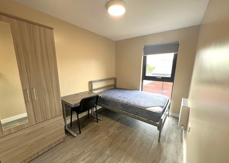 6 Bed Flat, Stokes Croft, BS2 - Photo 4