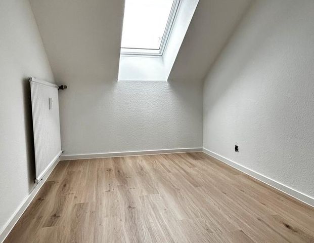 2,5 Zimmer-DG-Wohnung, Stuttgart-Vaihingen - Photo 1