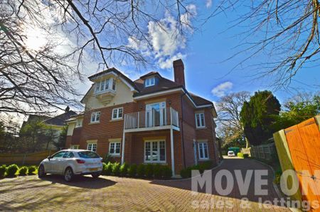 2 bedroom apartment to rent - Photo 4