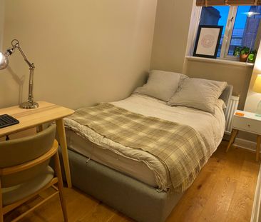 2 Bed Flat, Pentonville Road, N1 - Photo 3