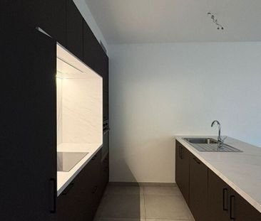 Appartement te huur in Genk voor € 1.050 met 2 slaapkamers - Foto 4