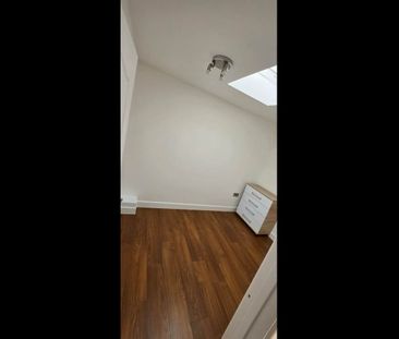 Room in a Shared Flat, London Road, CR0 - Photo 1