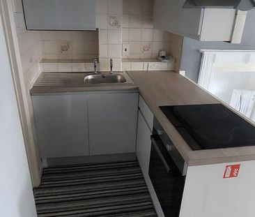 Studio to rent - Photo 5