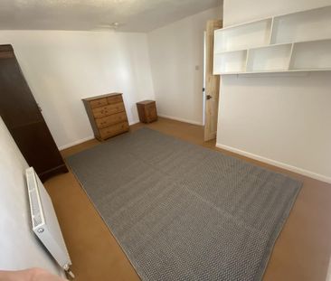 1 bedroom end of terrace house to rent - Photo 2