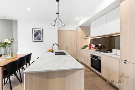4 Gilson Place, Sunshine VIC 3020 - Photo 4