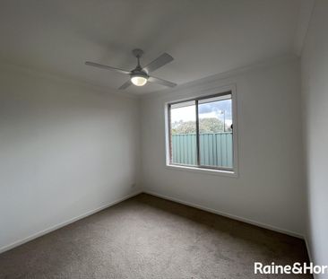 Four Bedroom Home in Evanston Gardens! - Photo 2