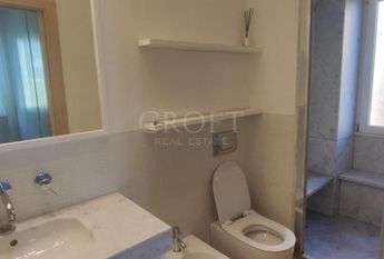 Parioli-Piazza delle Muse: Restored 3 bedroom, 3 Bath, spacious living, kitchen, balcony, near park, master bed & 2 single bedrooms. Ref 1045