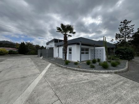 Two Room Unit - Photo 5