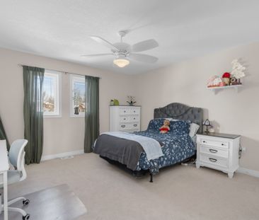 For Lease - 30 Taylor Court, Bradford West Gwillimbury, Ontario - Photo 3