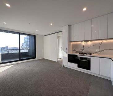 1106/408 Spencer Street - Photo 3