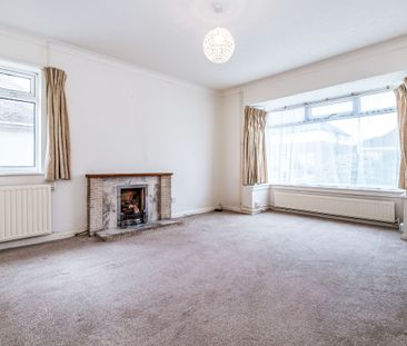 3 bedroom bungalow to rent Seafield Avenue, Goring-by-Sea, Worthing... - Photo 6