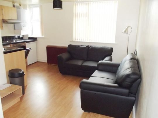 1 bedroom flat to rent - Photo 1