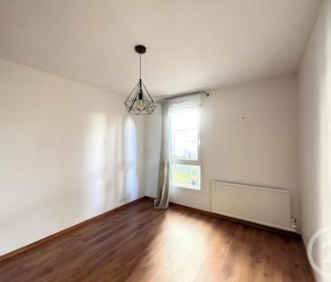 Location Appartement 2 pièces 43m² RIOM 63200 - Photo 2