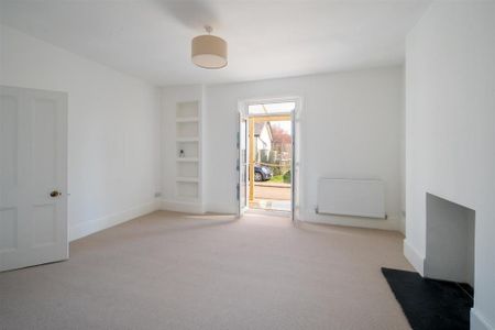 4 bedroom terraced house to rent - Photo 2