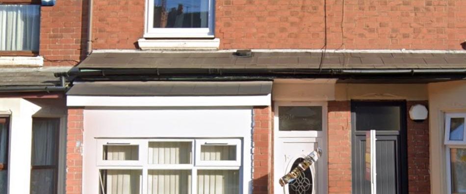 4 bedroom terraced house to rent - Photo 1