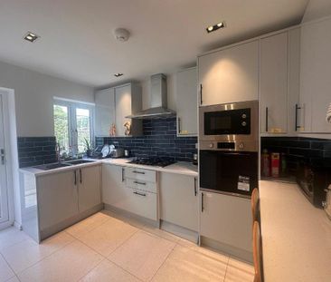 House share to rent - Photo 2