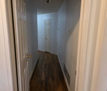 For Lease - 199 Livingstone Street, Barrie, Ontario - Photo 1