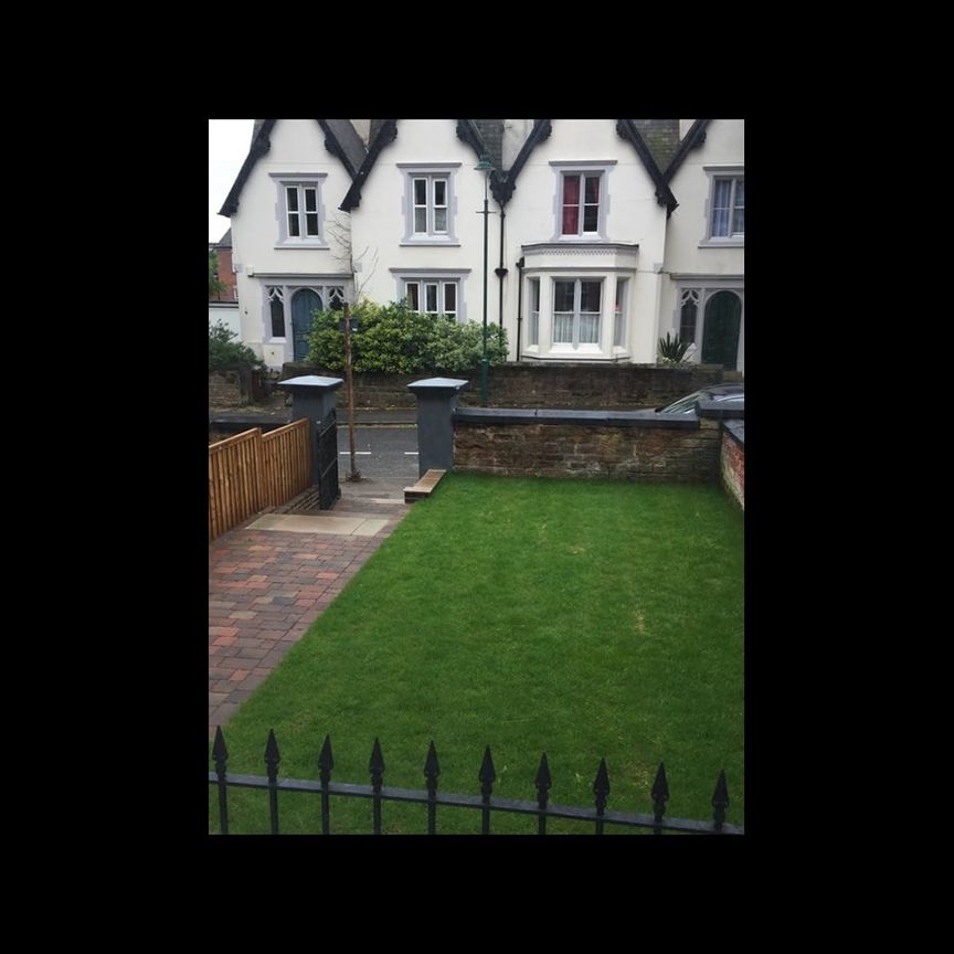 3 Bed Terraced House, Newstead Grove, NG1 - Photo 1