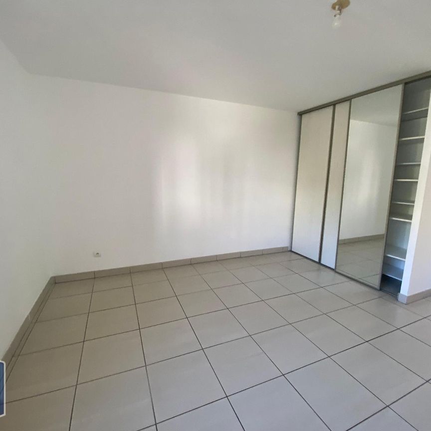 Location Appartement 4 pièces 96m² ST DENIS 97400 - Photo 1