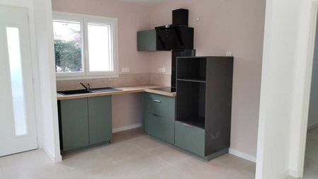 Location Maison 3 pièces 80m² THEZAN DES CORBIERES 11200 - Photo 5