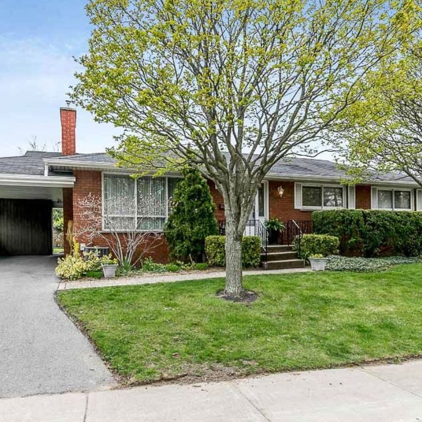 For Lease - 403 Denlow Avenue, Hamilton, Ontario - Photo 1