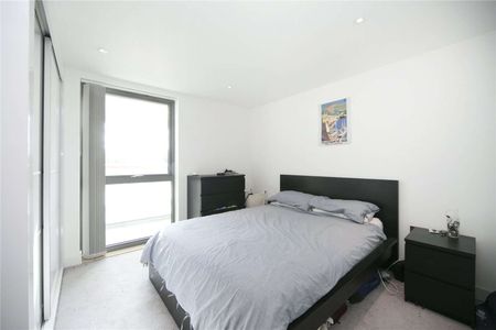 Canalside Square, Islington, London, N1 7FN - Photo 4