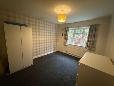 2 bedroom semi-detached house to rent - Photo 3