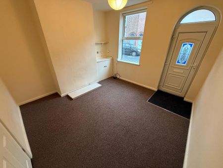 2 bedroom terraced house to rent - Photo 2