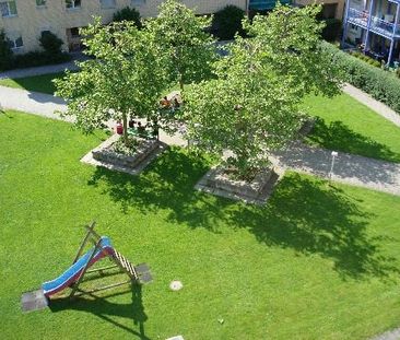 "helle und zentrumsnahe Wohnung sucht neuen Bewohner!" - Photo 5