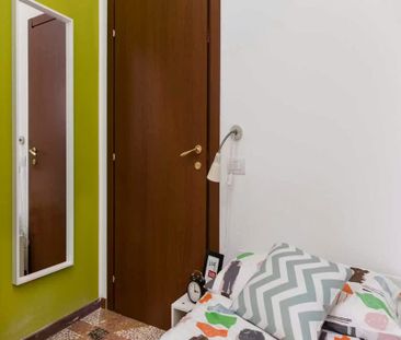 Viale Giovanni Vicini, Bologna, Emilia-Romagna 40134 - Photo 2
