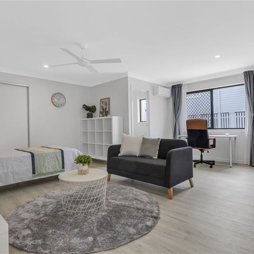 Near New Fully Furnished Air Conditioned Studio – All Inclusive! - Photo 1
