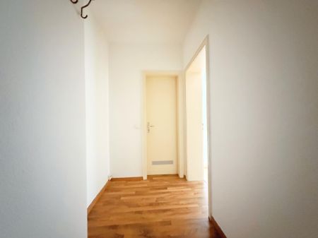 2-ZIMMER 48m² WOHNUNG. HELL, MODERN, RUHIG. KREFELD ZENTRUM. - Photo 4